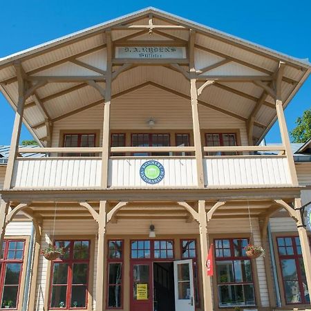 Ronneby Brunnspark Vandrarhem Och B&B Ngoại thất bức ảnh