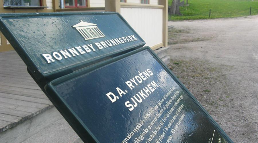 Ronneby Brunnspark Vandrarhem Och B&B Ngoại thất bức ảnh