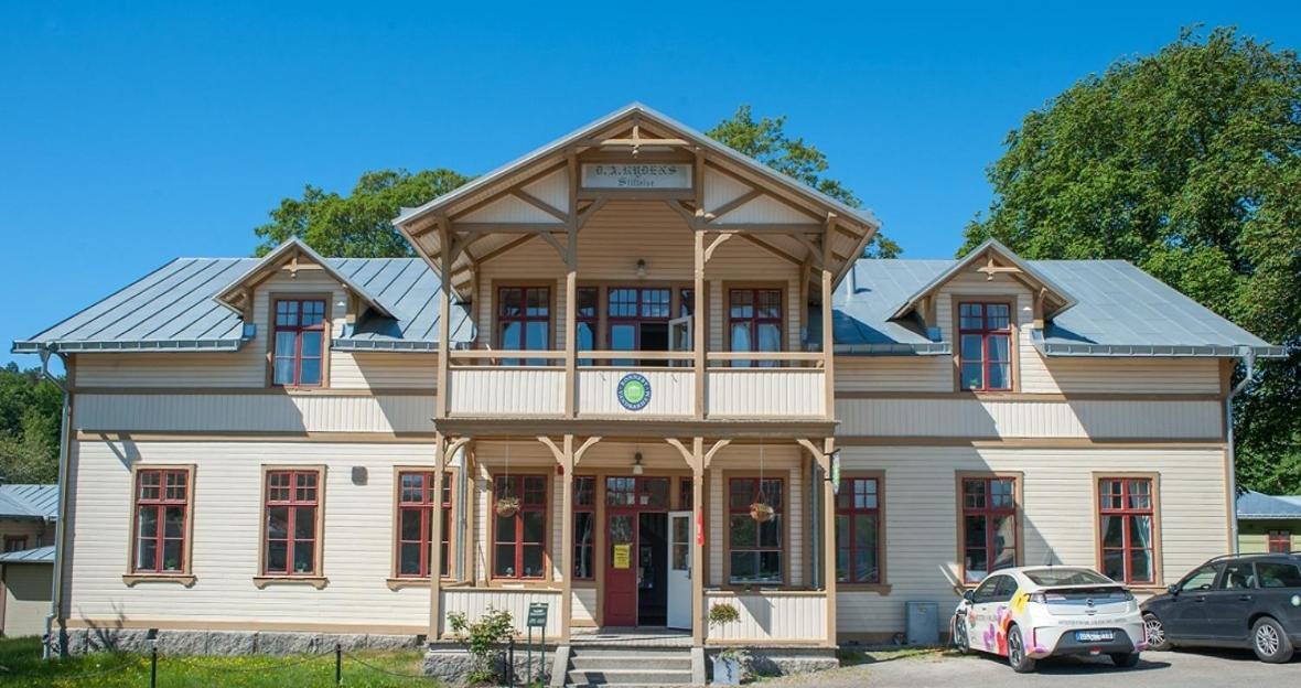 Ronneby Brunnspark Vandrarhem Och B&B Ngoại thất bức ảnh